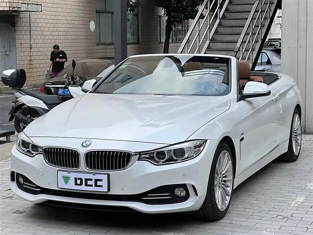 BMW 4 Series 4 Series 2016 430i xDrive Convertible Design Package — photo 1