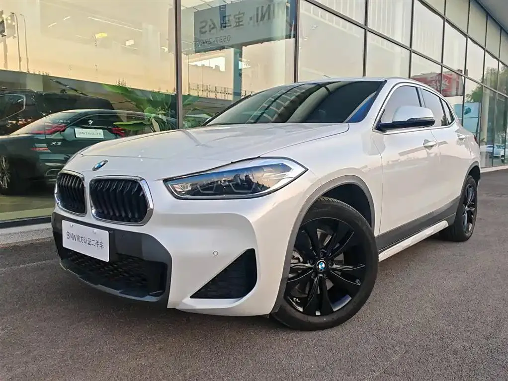 BMW X2 X2 2021 sDrive25i M Off-Road Package — photo 1