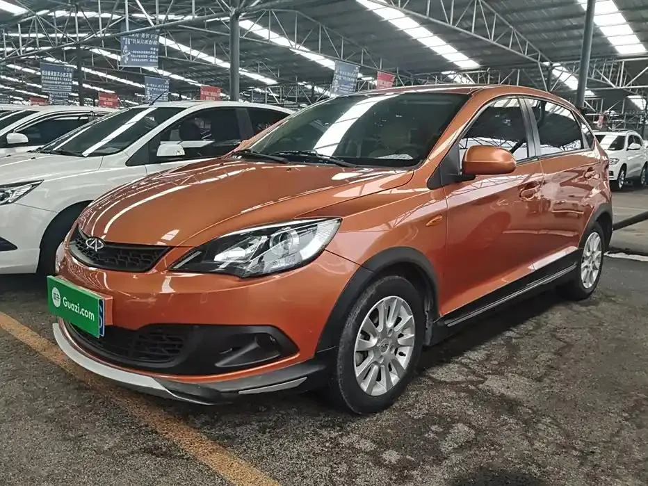 Chery Chery Fulwin 2 — Yellow