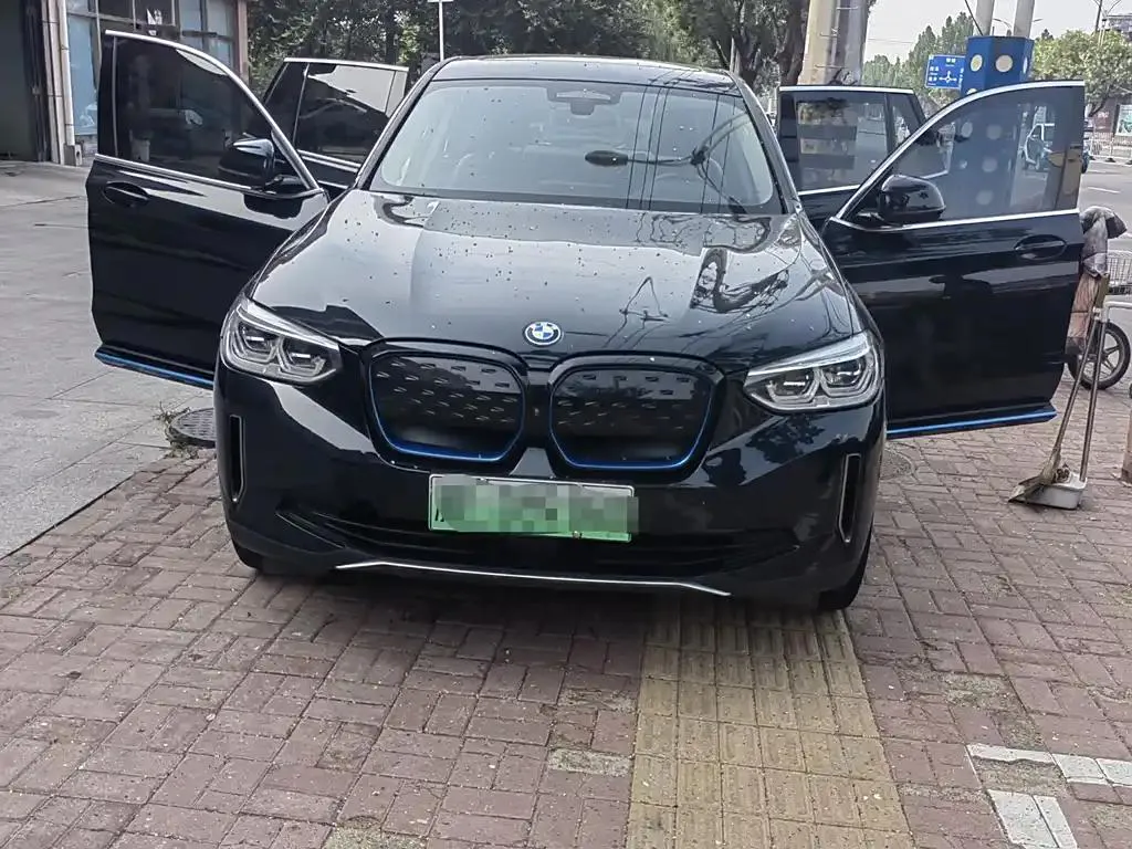 BMW iX3 iX3 2021 facelift Pioneer Edition — photo 1