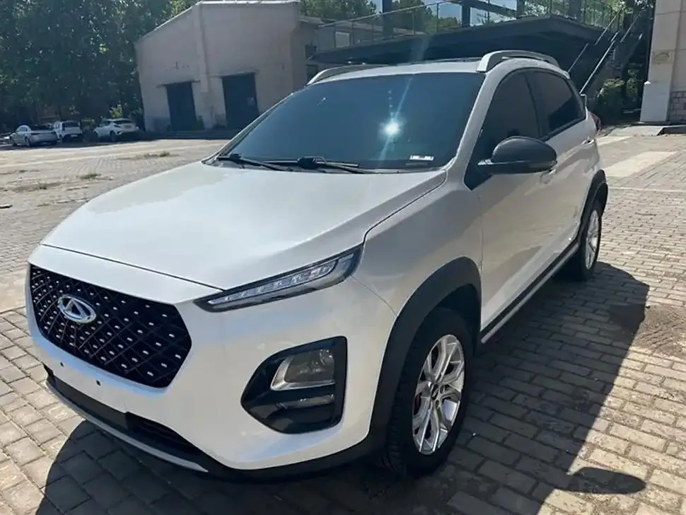 Chery Tiggo 3x Tiggo 3x 2022 Diamond Edition 1.5L CVT 3 Carat Type II — photo 1