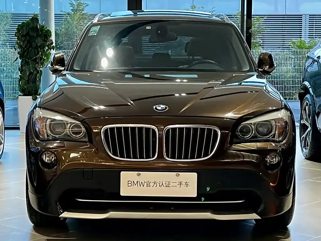 BMW X1 X1 2012 xDrive28i Luxury — photo 1