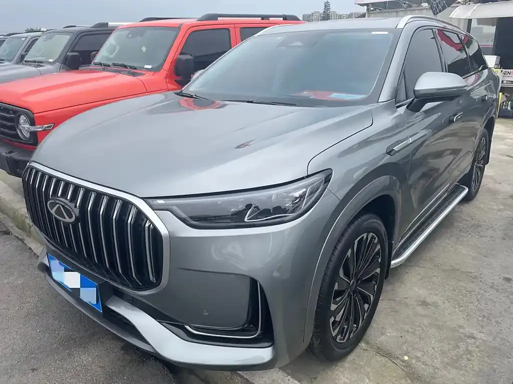 Chery Chery Tiggo 9 — Gris argenté