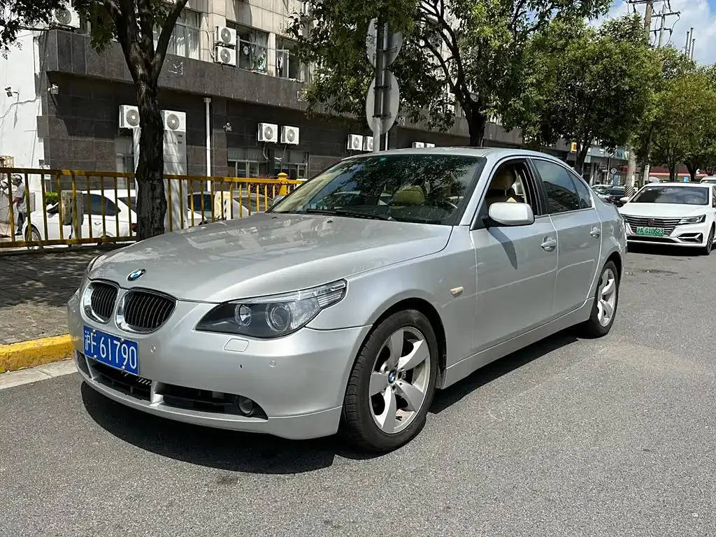 BMW 5 Series 5 Series 2006 530Li Luxury — photo 1