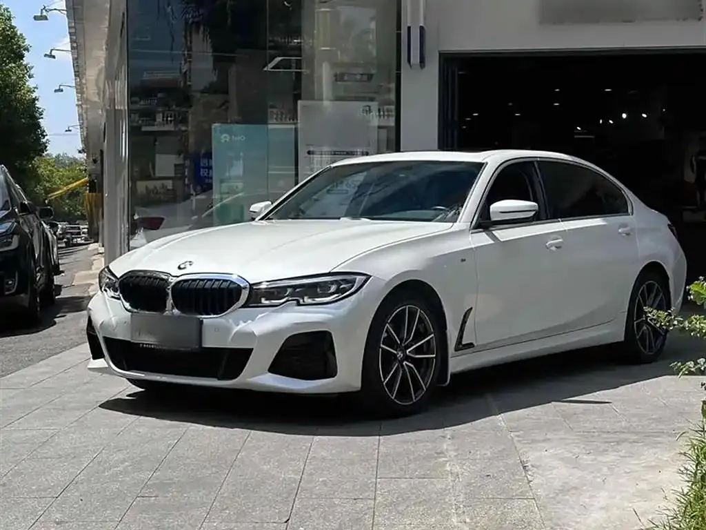 BMW 3 Series 3 Series 2021 Model 2 320i Sports Package — photo 1