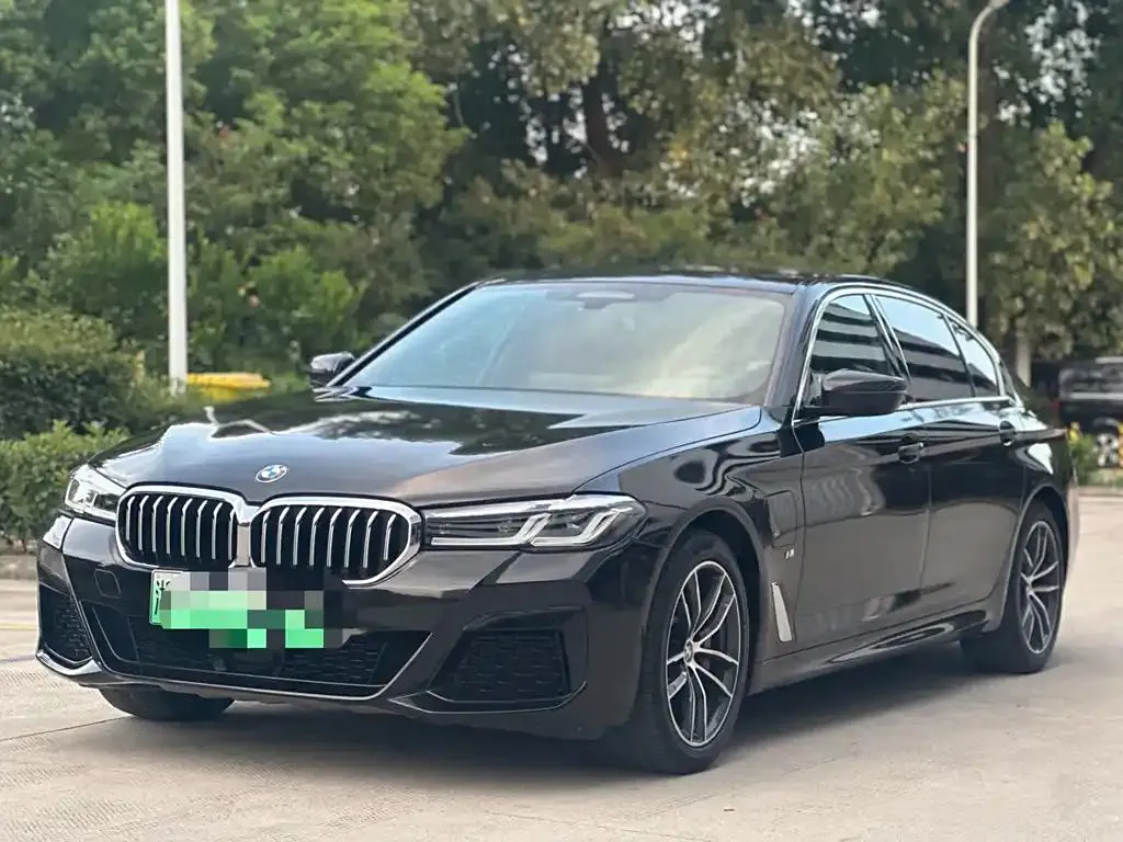 BMW 5 Series 5 Series 2021 535Le Pioneer Edition M Sports Package — photo 1