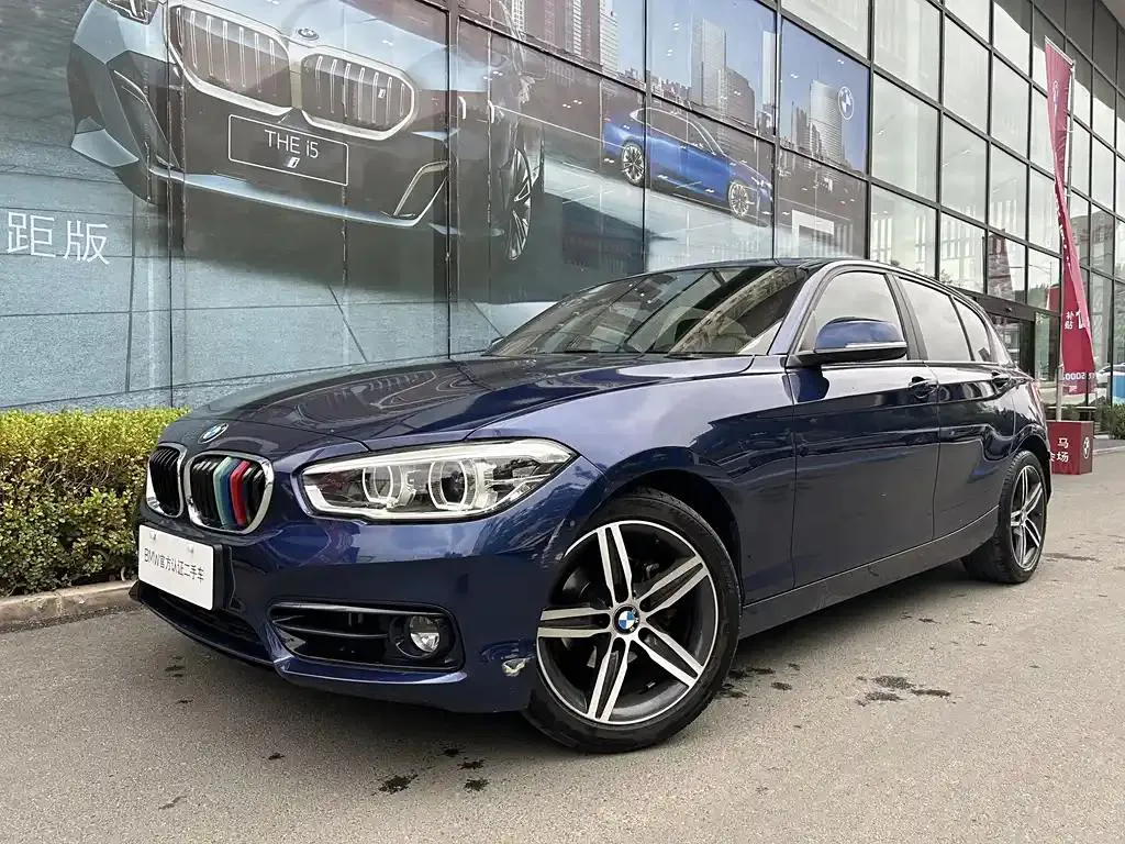 BMW 1 Series 1 Series (Imported) 2018 118i Sport Design Package — photo 1