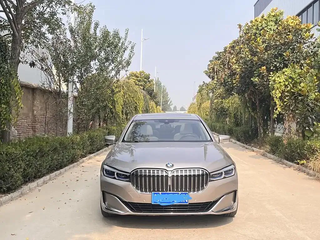 BMW 7 Series 7 Series 2022 740Li Premium Luxury Package — photo 1