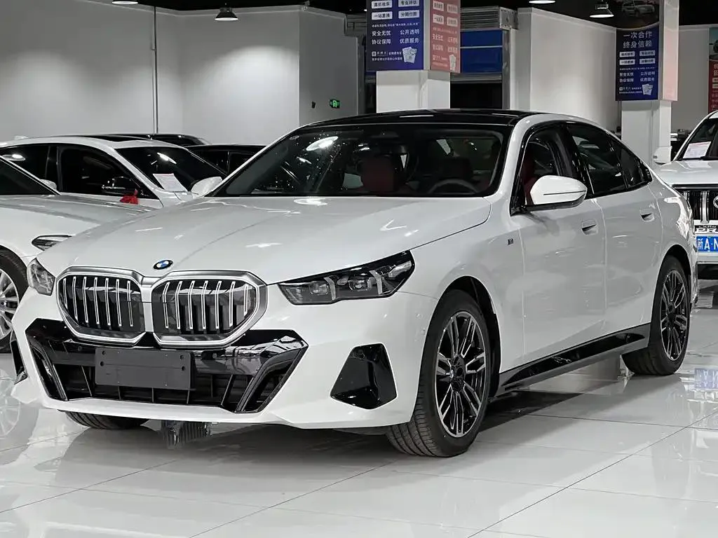 BMW 5 Series 5 Series (Imported) 2024 525i M Sport Package — photo 1