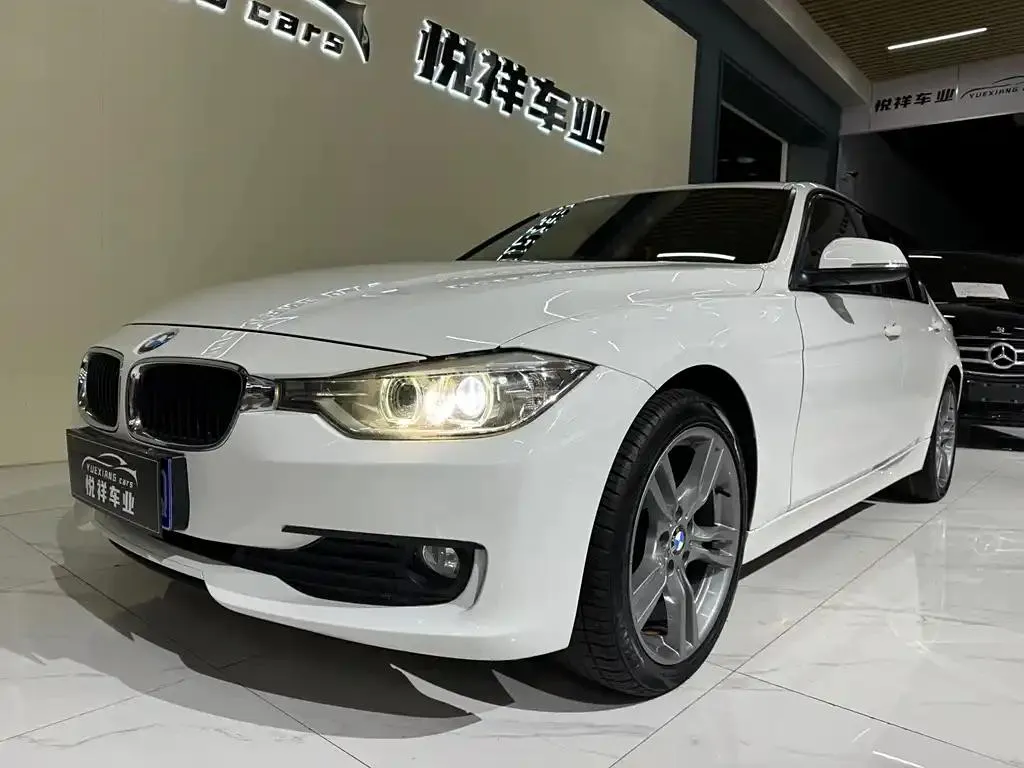 BMW 3 Series 3 Series 2015 316i Progressive — photo 1