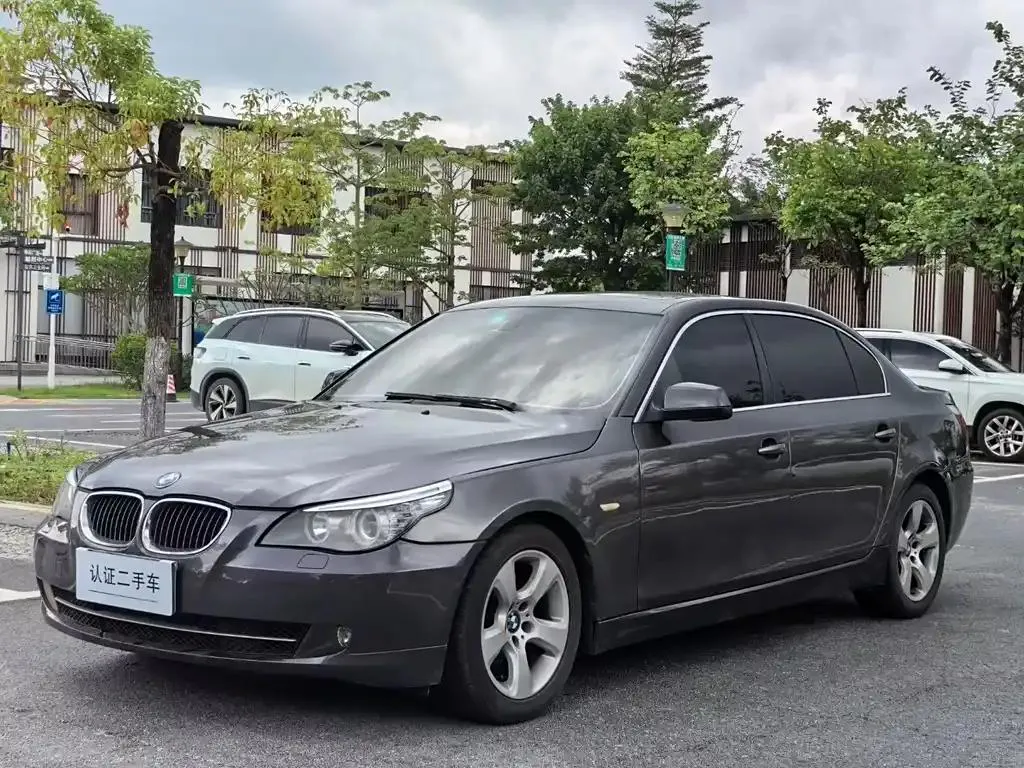 BMW 5 Series 5 Series 2009 523Li Standard — photo 1
