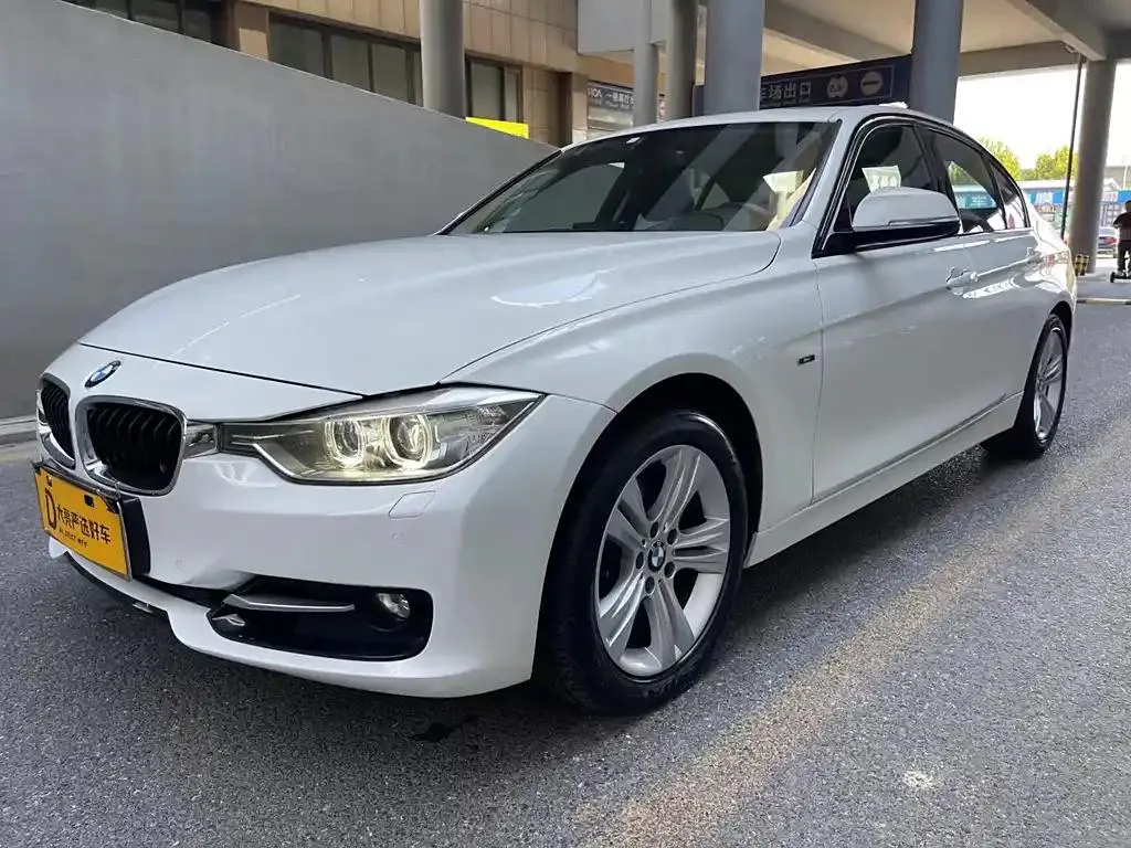 BMW 3 Series 3 Series 2015 328i xDrive Sports Design Package — photo 1