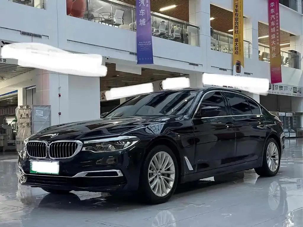 BMW 5 Series 5 Series 2020 530Le Luxury Package — photo 1