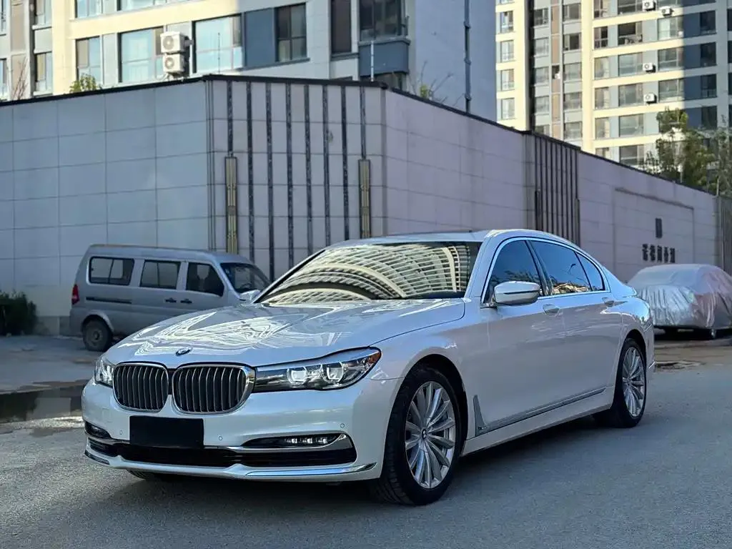 BMW 7 Series 7 Series 2017 730Li Luxury — photo 1
