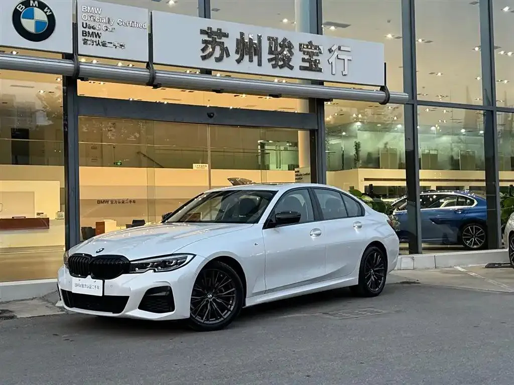 BMW 3 Series 3 Series 2022 facelift 325i M Sport Night Edition — photo 1