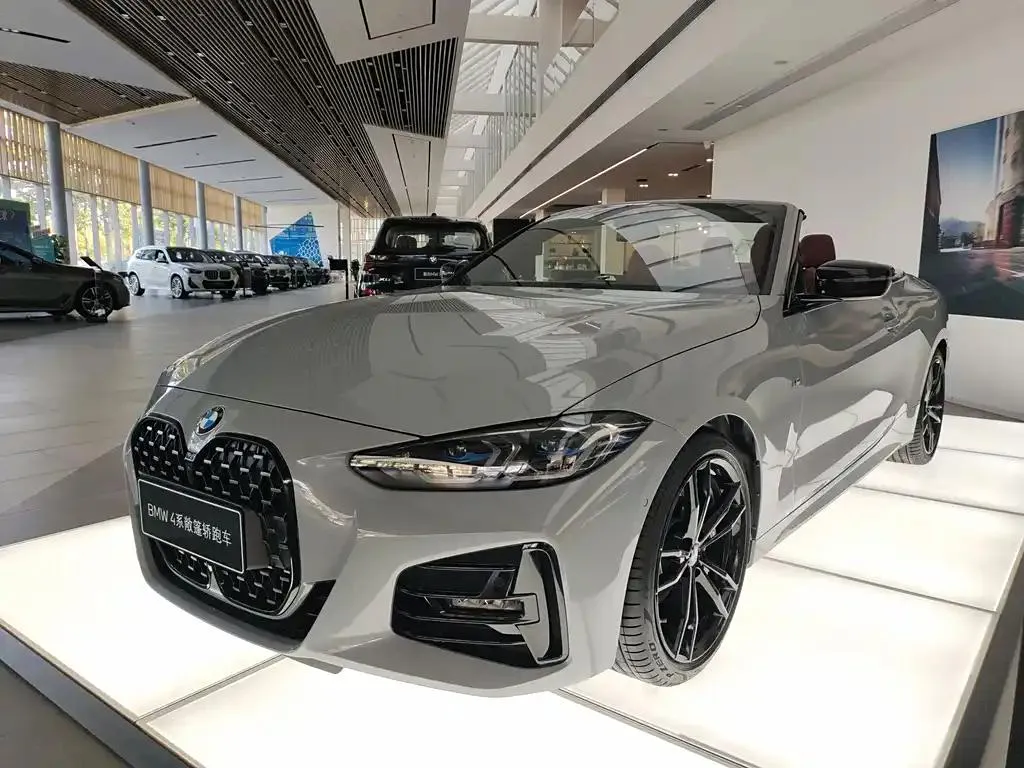BMW BMW 4 Series — Серебристо-серый