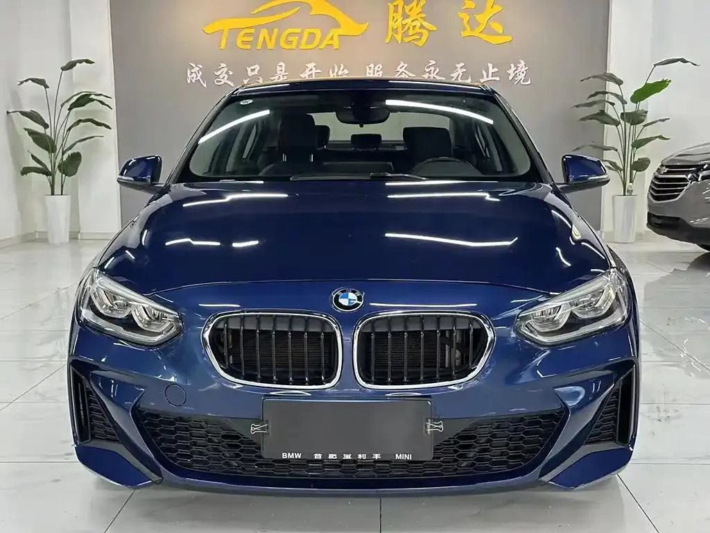 BMW 1 Series 1 Series 2021 120i M Sport — photo 1