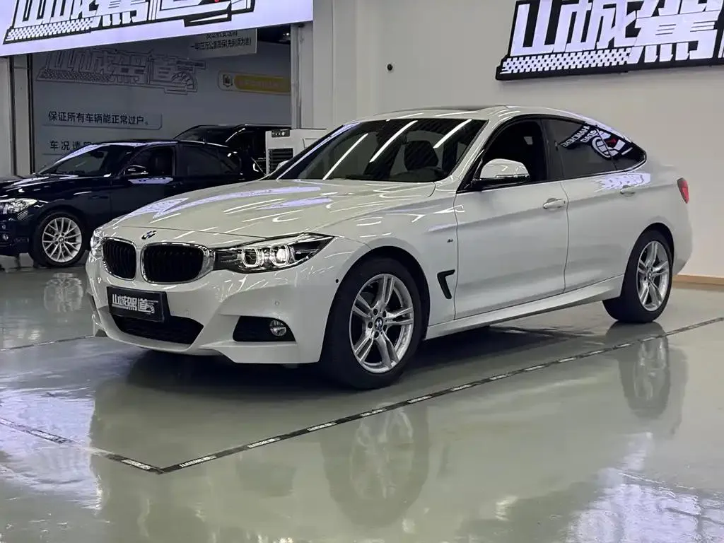 BMW 3 Series 3 Series GT 2018 320i M Sport — photo 1