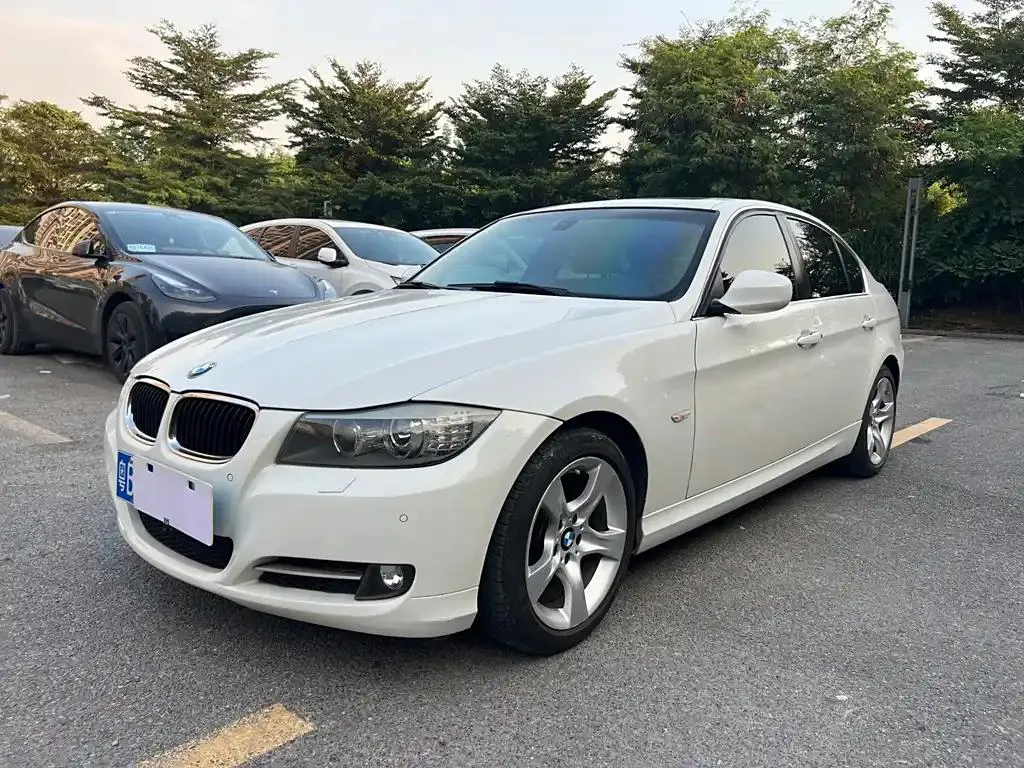 BMW 3 Series 3 Series 2012 325i Luxury — photo 1