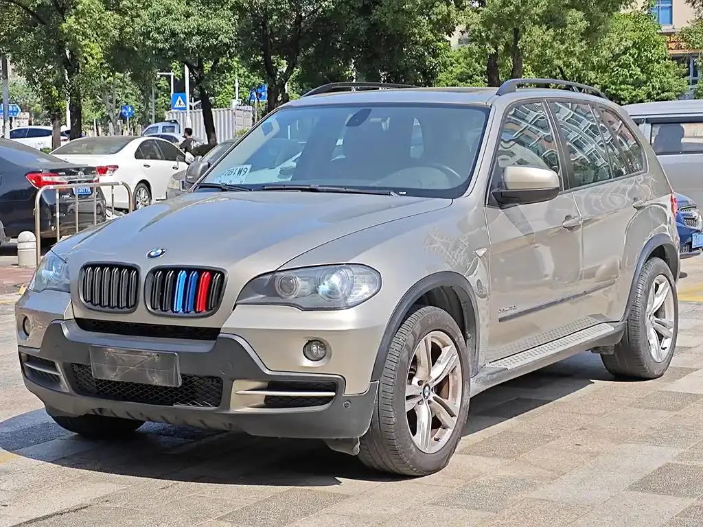 BMW BMW X5 (Imported) — فضي رمادي