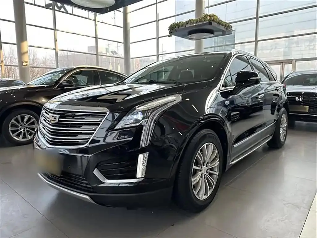 Cadillac XT5 XT5 2018 28T 4WD Luxury Edition — photo 1