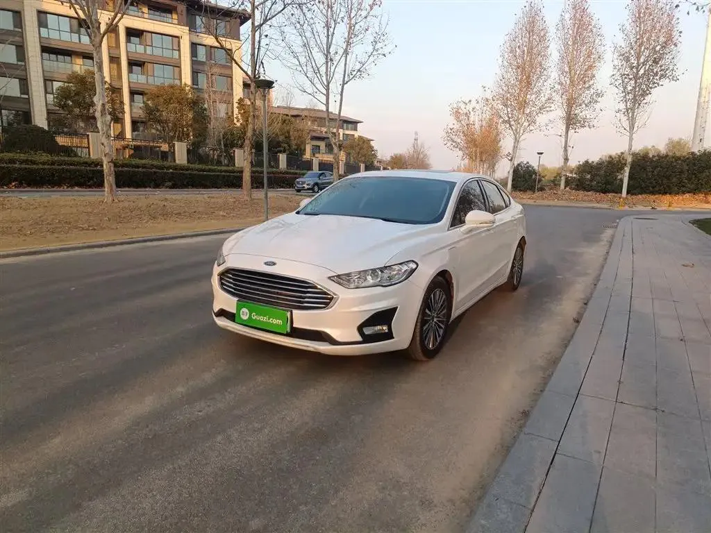 Ford Ford Mondeo EV — Белый