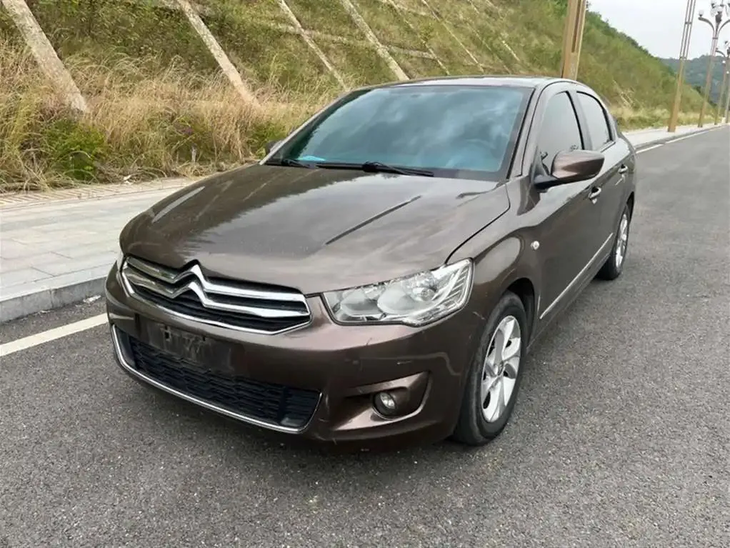 Citroen Citroen Elysee — شمبانيا