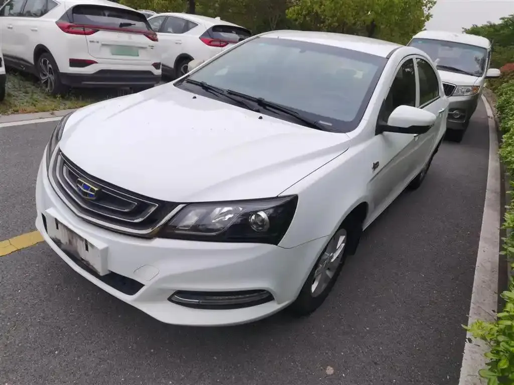 Geely Emgrand Emgrand 2017 Sedan Million Edition 1.5L Manual Fashion Edition — photo 1