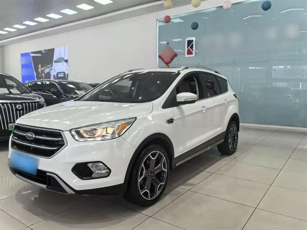 Ford Kuga 2018 Kuga EcoBoost 180 2WD Cognac Special Edition — photo 1