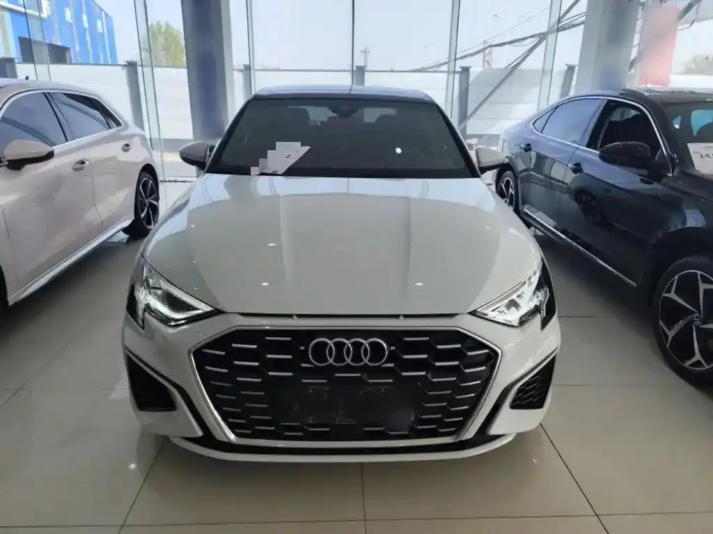Audi A3 A3 2023 facelift A3L Limousine 35 TFSI stylish and elegant model — View photo 3