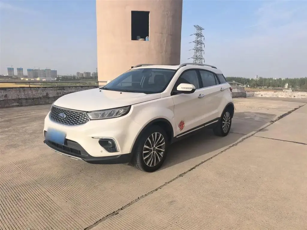 Ford Ford Territory — أبيض