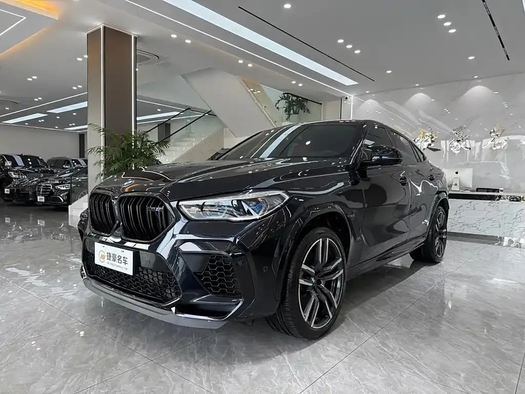 BMW BMW X6 M — أسود