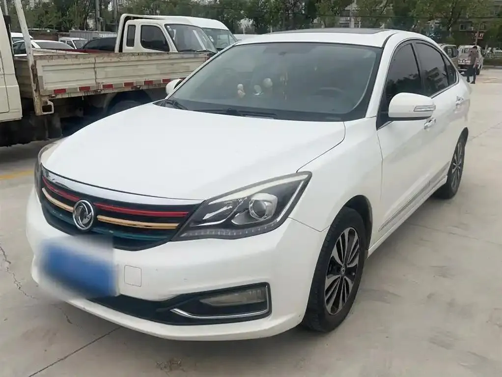 Dongfeng Dongfeng Aeolus A60 — Белый