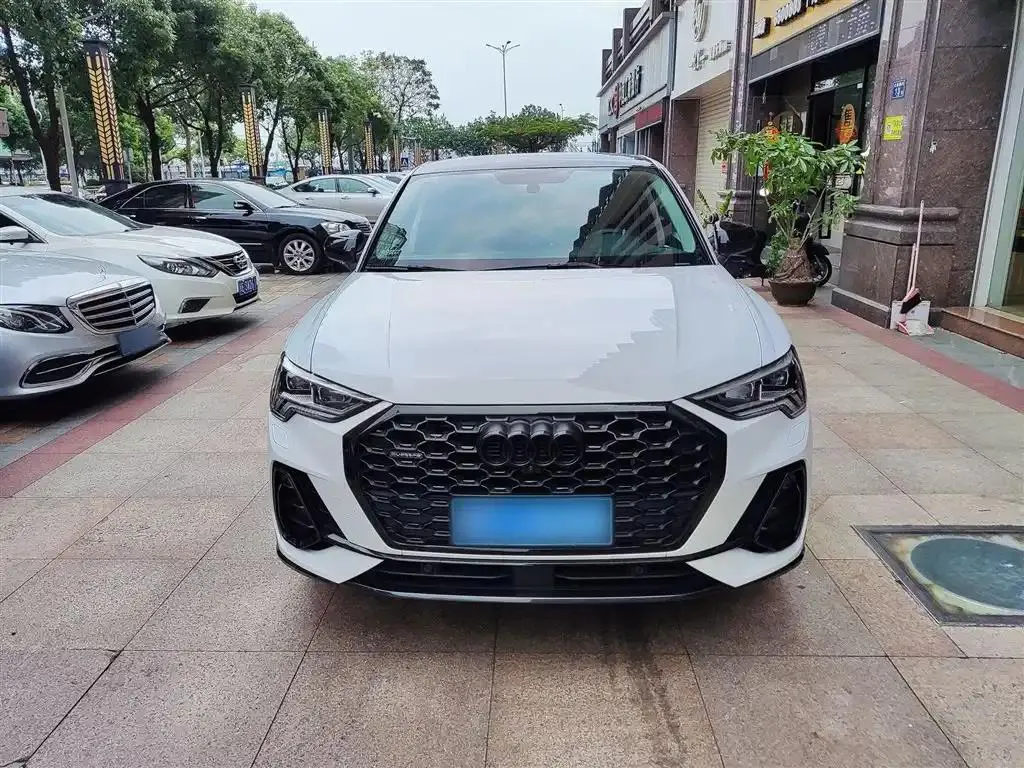Audi Q3 Sportback Q3 Sportback 2020 45 TFSI quattro Luxury Edition — Ver foto 4