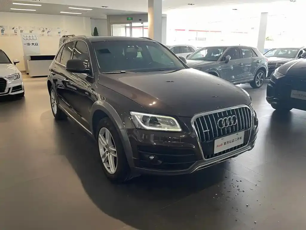 Audi Q5 Q5 2017 Plus 40 TFSI Comfort Edition — Смотреть фото 2