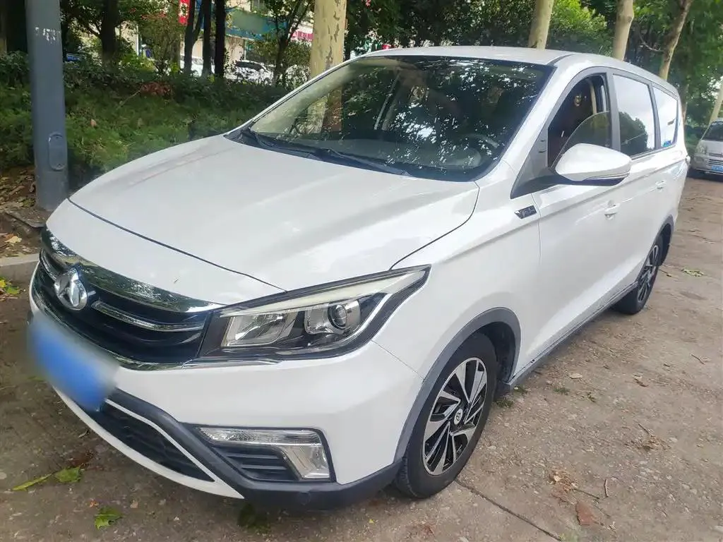 Changan Oshan A800 Oushang A800 2017 1.5T Automatic Comfort Edition — photo 1