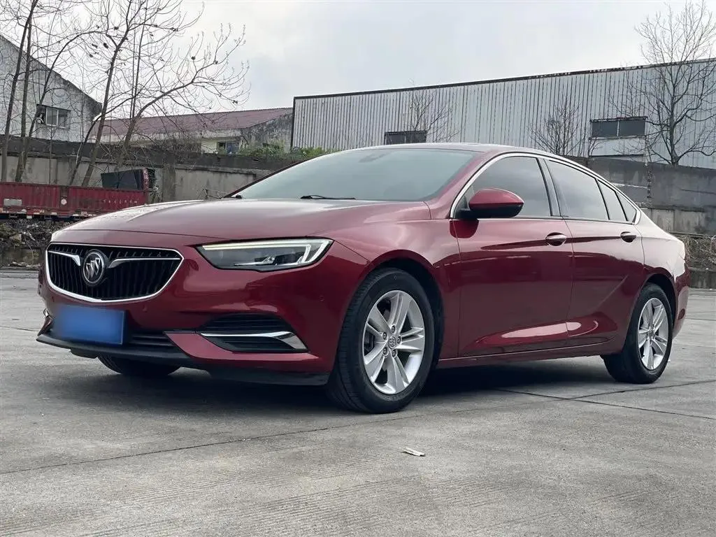 Buick Regal Regal 2017 20T Premium Edition — photo 1
