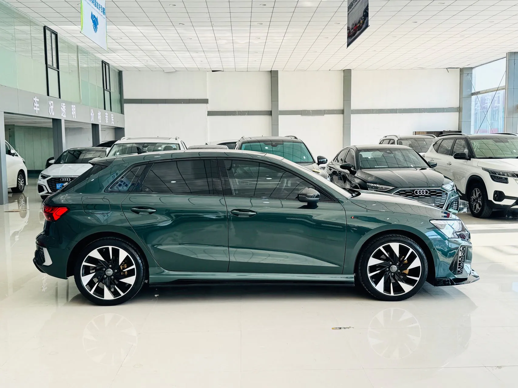 Audi A3 A3 2021 Sportback 35 TFSI Luxury Elegance — Ver foto 3