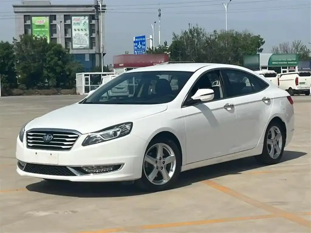 Bestune B70 Pentium B70 2014 2.0L Automatic Comfort Edition — photo 1