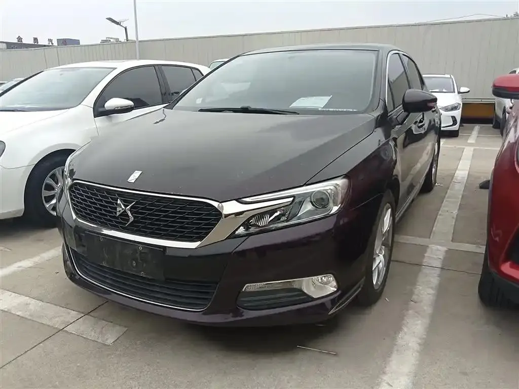 DS 5LS 5LS 2014 1.8L Elegant Edition VTi140 — photo 1