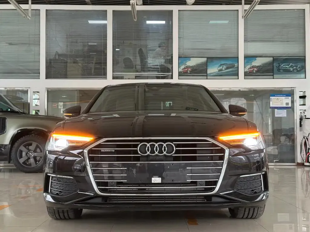 Audi A6L A6L 2022 55 TFSI quattro Premium Elegance Edition — Ver foto 2