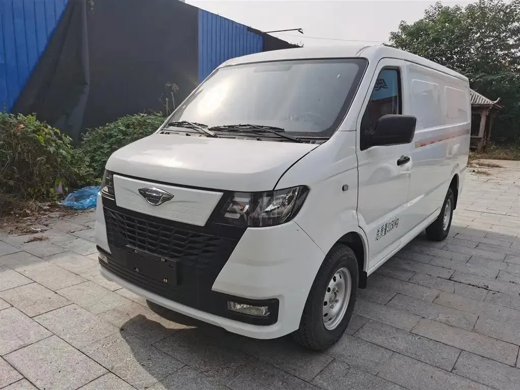 Foton Forland EV6 Era EV6 2023 fast and slow charging version — photo 1