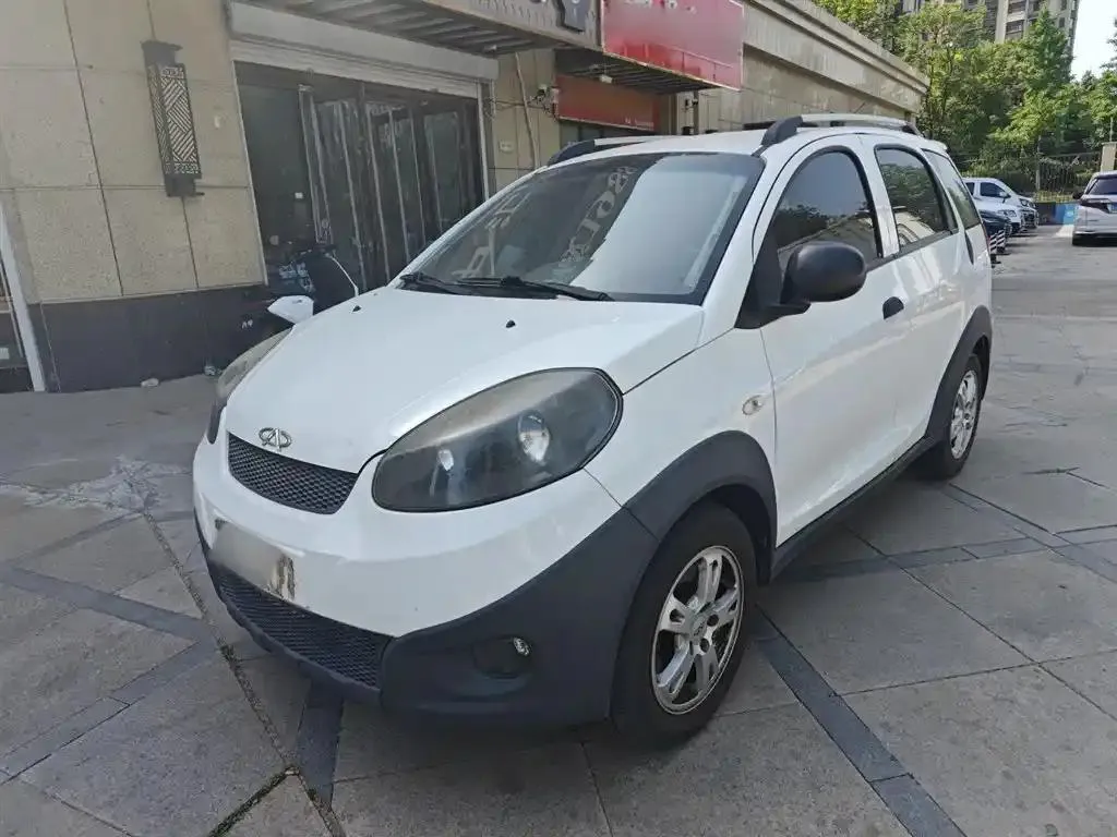 Chery X1 X1 2012 1.5L Manual Comfort Edition — photo 1