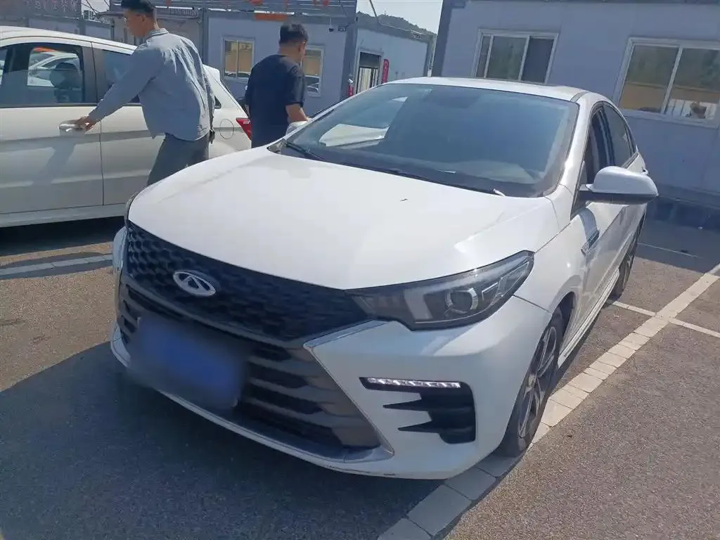 Chery Chery Arrizo 5 — White