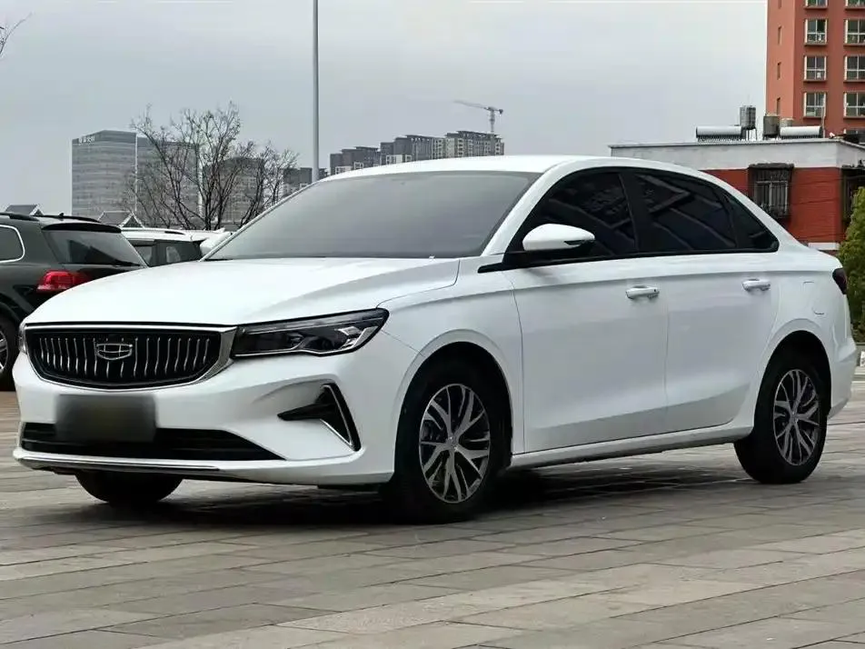 Geely Emgrand Emgrand 2023 4th Generation Champion Edition 1.5L CVT Luxury Model — photo 1