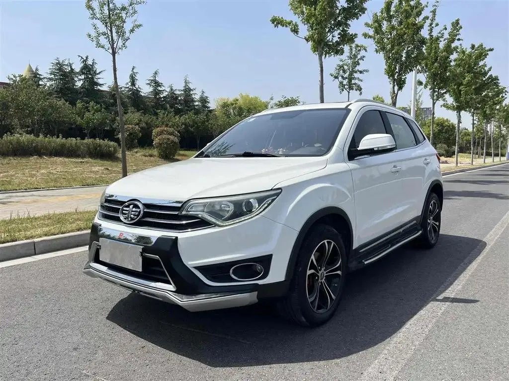 FAW FAW Senia R7 — White