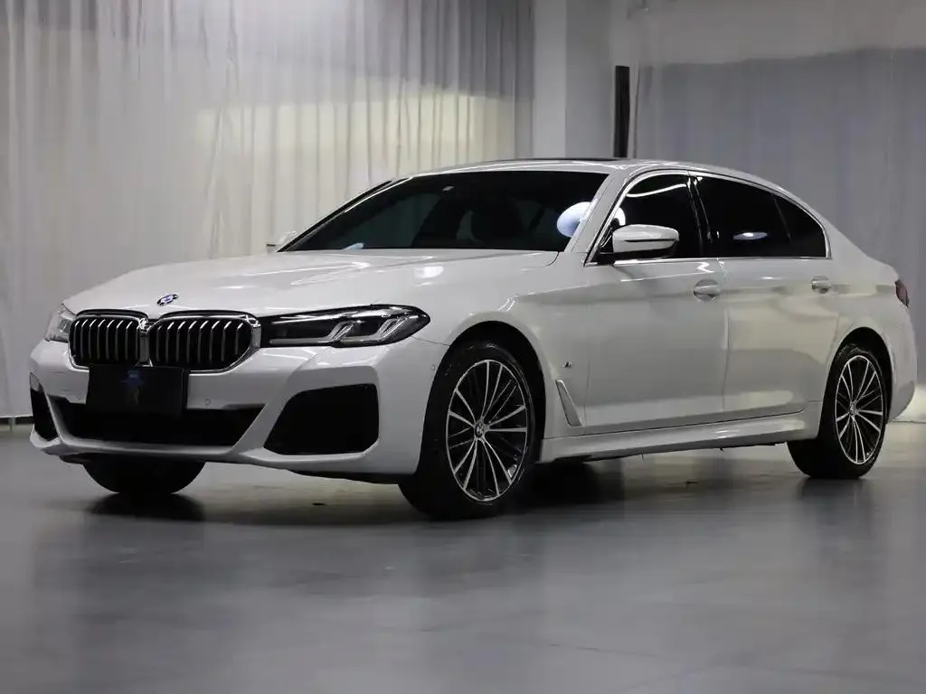 BMW 5 Series 5 Series 2022 facelift 530Li xDrive M Sport package — photo 1