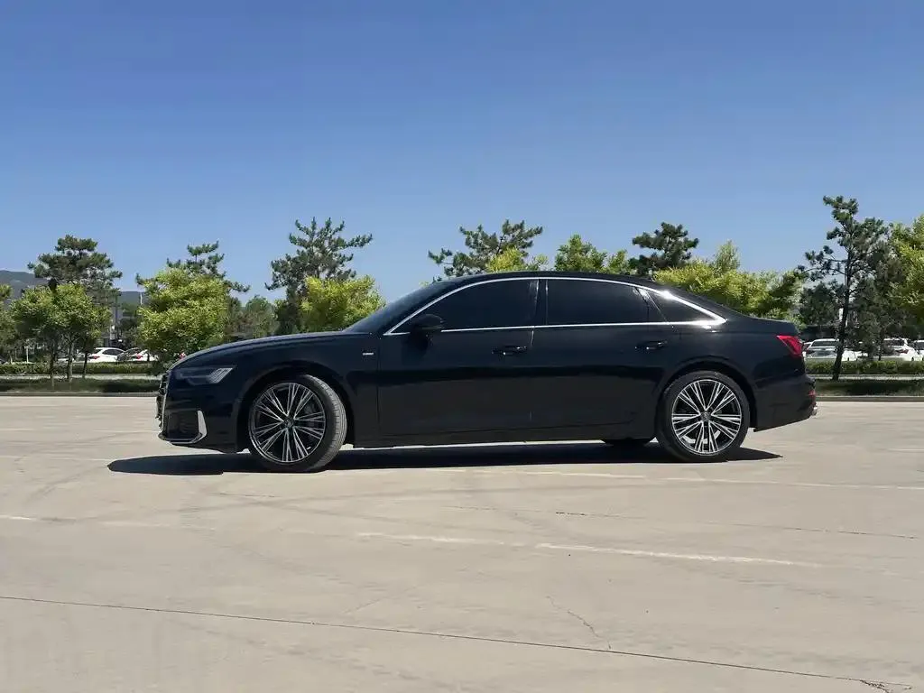 Audi A6L A6L 2019 55 TFSI quattro Flagship Dynamic Edition — عرض الصورة 3