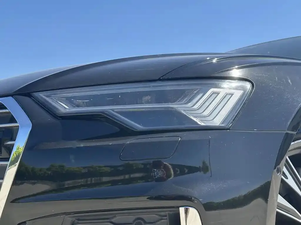Audi A6L A6L 2019 55 TFSI quattro Flagship Dynamic Edition — عرض الصورة 5