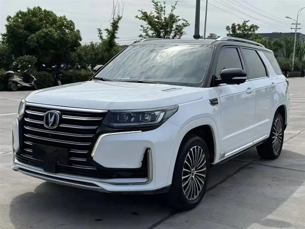 Changan Changan CS95 — White